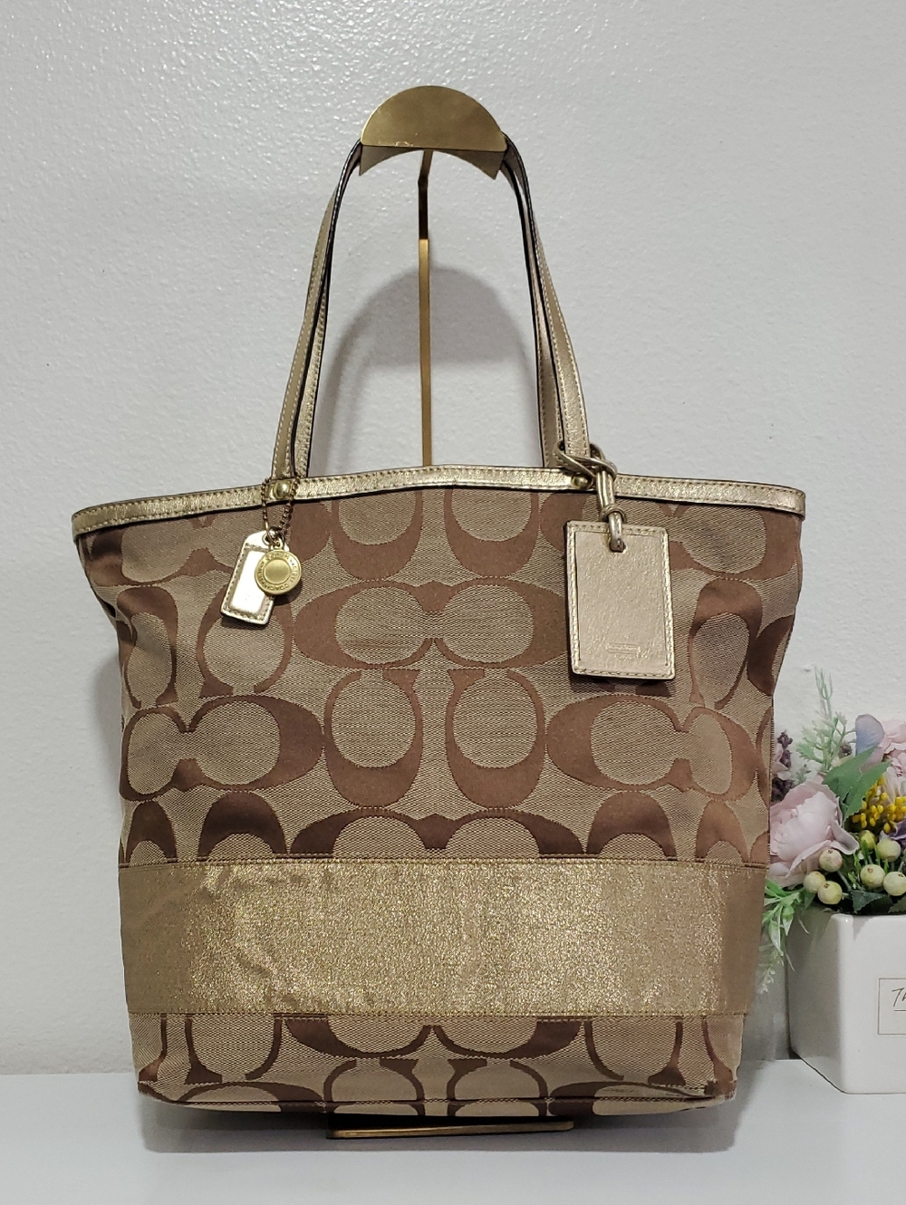 VINTAGE Coach Signature Canvas Tote with Tags🤎💛